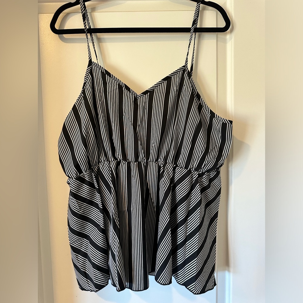 SHEIN plus curve cami. Black and white striped, size 3x. Never worn.
